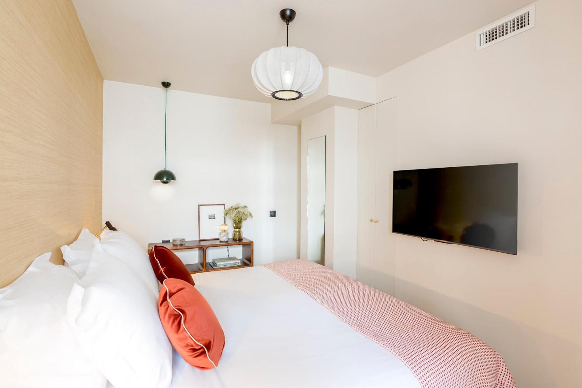 Habitat Parisien - Madeleine Galeries Lafayette *